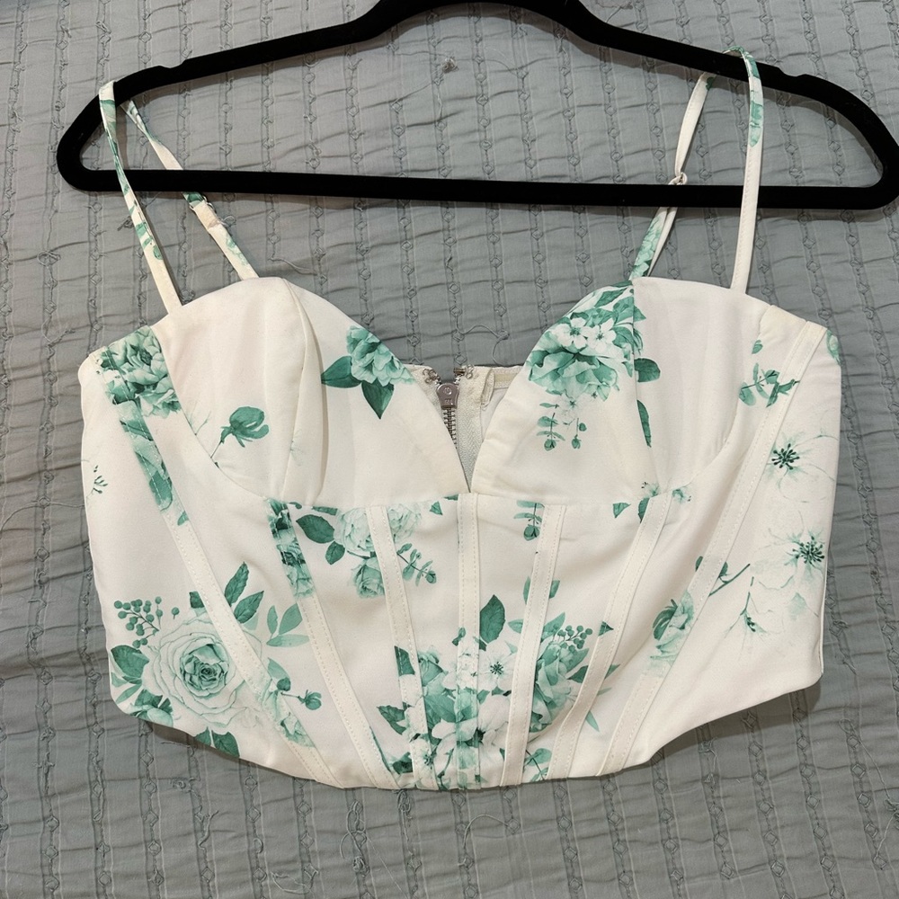 White fox crop top